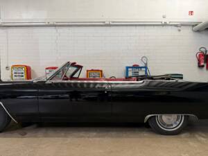 Afbeelding 17/20 van Cadillac DeVille Convertible (1966)