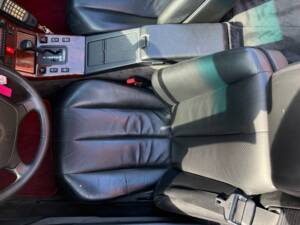 Image 19/34 de Mercedes-Benz 500 SL (1993)