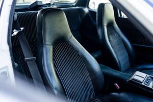 Image 26/50 de Porsche 924 S (1986)