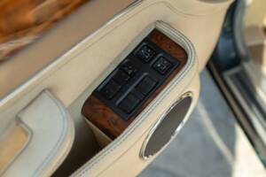 Image 44/50 de Daimler XJ 6 4.0 (1991)