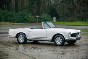Image 15/36 of Mercedes-Benz 230 SL (1965)