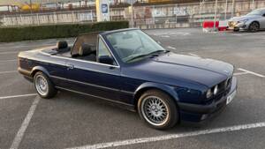 Bild 9/55 von BMW 320i (1991)