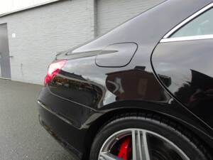 Image 16/97 of Mercedes-Benz CLS 63 AMG S 4MATIC (2013)