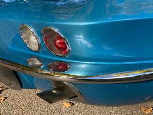 Bild 47/50 von Chevrolet Corvette Sting Ray Convertible (1966)