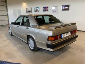 Bild 2/66 von Mercedes-Benz 190 E 2.3-16V (1986)