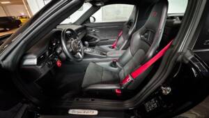 Image 15/19 of Porsche 911 Targa 4 GTS (1900)