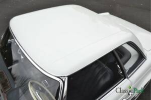 Image 36/50 of Mercedes-Benz 250 SL (1966)