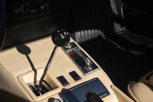 Image 14/17 de Ferrari 365 GTB&#x2F;4 Daytona (1973)