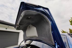 Immagine 36/74 di BMW M5 (1992)