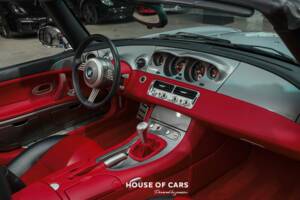 Image 18/25 of BMW Z8 (2002)