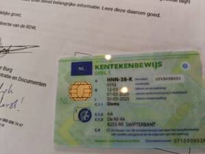 Bild 39/113 von BMW 735i (1986)