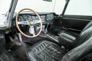 Image 8/47 de Jaguar E-Type (1969)