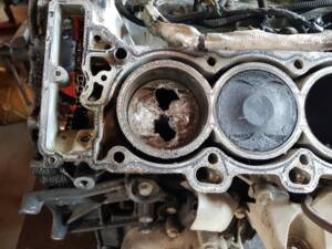 Image 11/15 of Cadillac SRX 4.6 (2006)