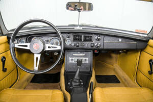 Afbeelding 7/50 van MG MGB (1973)