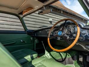 Image 22/62 of Aston Martin DB 4 GT (1960)