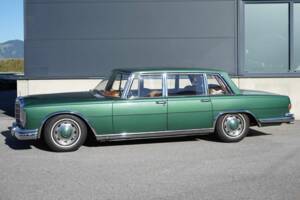 Image 18/20 of Mercedes-Benz 600 (1967)