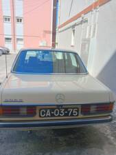 Bild 57/73 von Mercedes-Benz 300 D (1977)