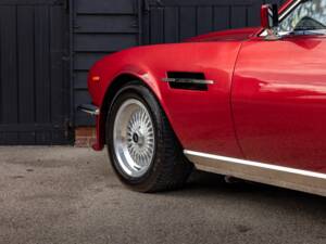 Image 60/75 de Aston Martin V8 Vantage (1985)