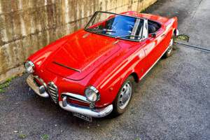 Image 10/25 of Alfa Romeo Giulia 1600 Spider (1962)