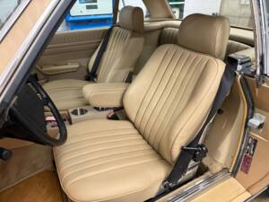 Image 8/14 de Mercedes-Benz 560 SL (1988)