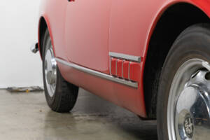 Bild 50/77 von Alfa Romeo 2000 Spider (1961)