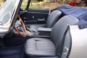 Afbeelding 12/15 van Jaguar E-Type (1968)