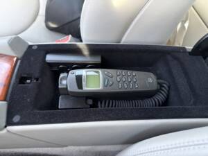 Image 8/89 of Mercedes-Benz SL 500 (2002)