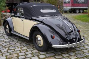 Image 24/37 of Volkswagen Beetle 1200 Hebmüller (1949)