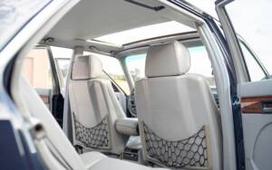 Image 33/72 de Mercedes-Benz 500 SEL (1984)