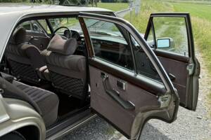 Afbeelding 68/89 van Mercedes-Benz 300 SEL 6.3 (1972)