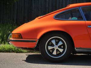 Image 11/50 de Porsche 911 2.4 S (1900)