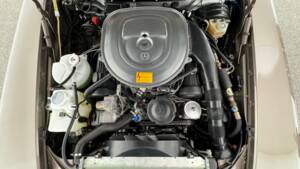Image 35/48 de Mercedes-Benz 560 SL (1989)