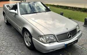 Image 3/14 of Mercedes-Benz SL 320 (1999)