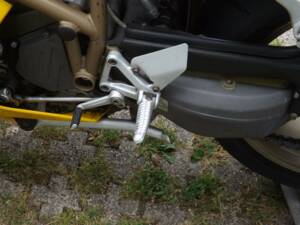 Immagine 20/50 di Ducati 748 Biposto (2000)