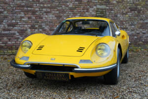 Bild 13/50 von Ferrari Dino 246 GT (1971)