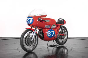 Image 6/22 of Aermacchi Harley-Davidson DUMMY (1969)