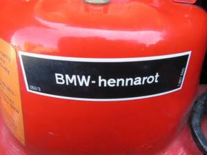 Bild 19/22 von BMW 318i (1984)