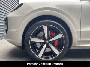 Imagen 6/32 de Porsche Cayenne Turbo E-Hybrid (2025)