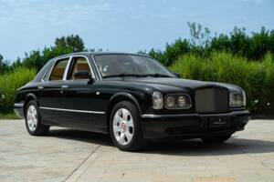 Immagine 2/50 di Bentley Arnage Red Label (1999)