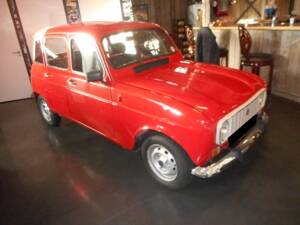 Image 2/11 de Renault R 4 TL (1991)