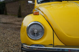 Image 37/50 of Volkswagen Coccinelle 1303 (1976)