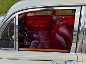 Image 62/68 de Jaguar Type S 3.4 (1964)