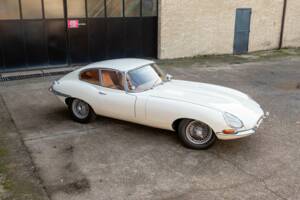 Imagen 8/50 de Jaguar E-Type 4.2 (1965)