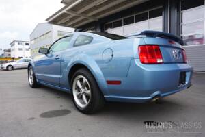Image 7/63 of Ford Mustang GT (2005)