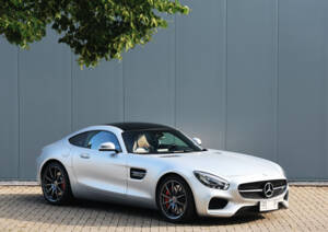 Image 18/56 of Mercedes-AMG GT-S (2017)