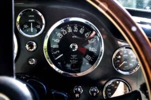 Bild 17/30 von Aston Martin DB 6 Vantage (1966)