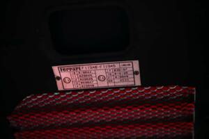 Image 27/50 of Ferrari 348 Spider (1994)