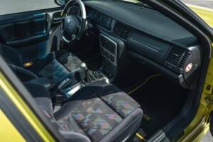 Bild 7/15 von Opel Vectra 2,5 i500 (1998)