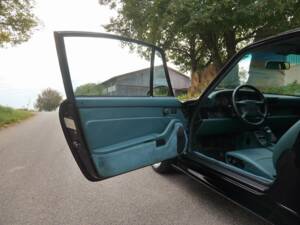 Bild 33/36 von Porsche 911 Carrera 4S (1998)