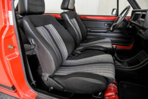 Immagine 16/50 di Volkswagen Golf Mk I GTI 1.8 (1983)